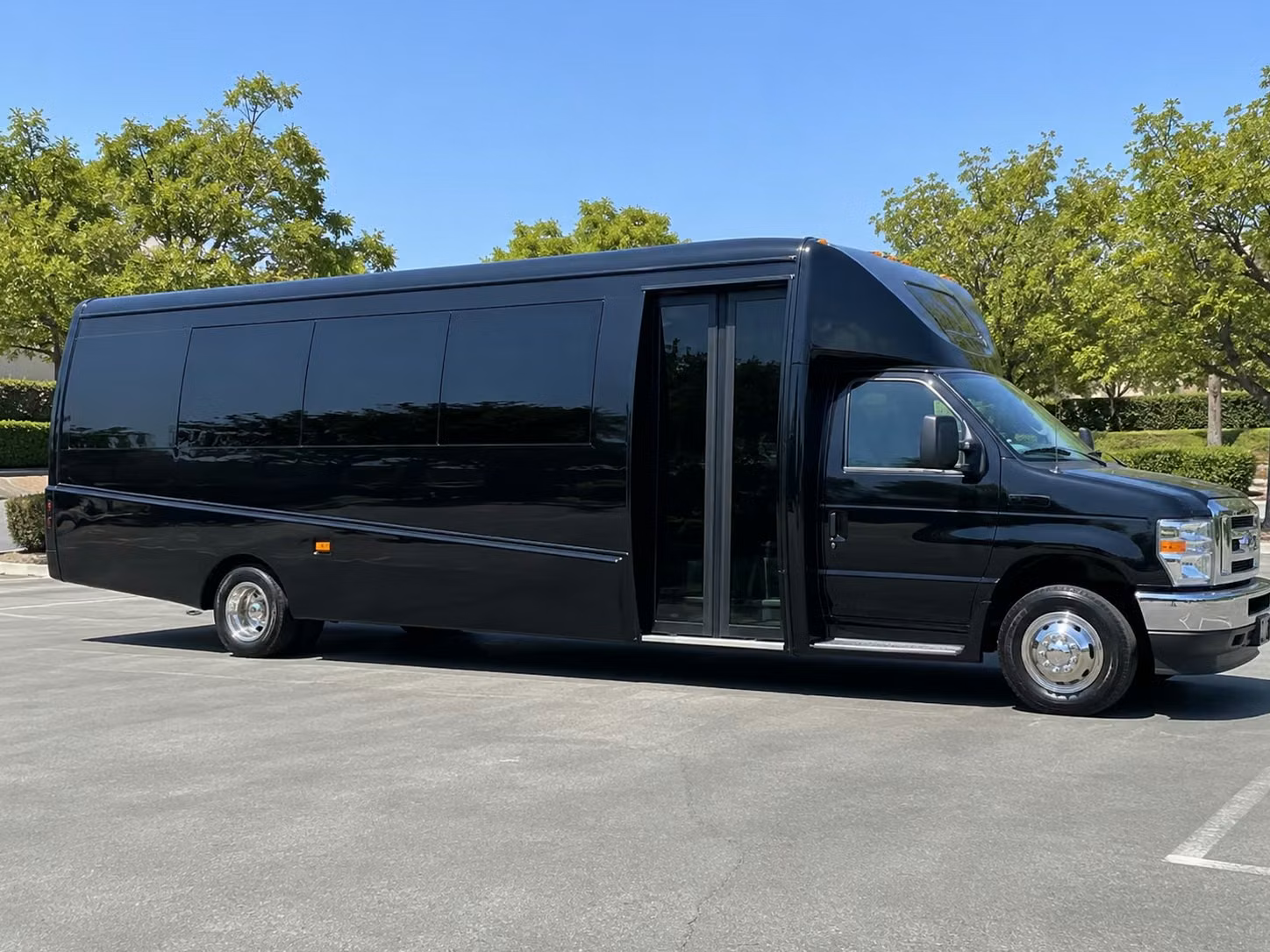 18 passenger minibus