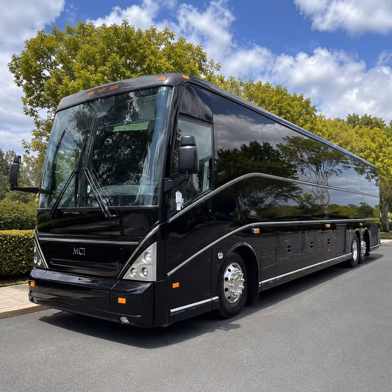 executive airport transfer shuttles between broken arrow and tulsa international airport